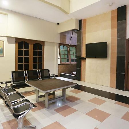 Spot On 2358 Aster Homestay Melati Bagian luar foto