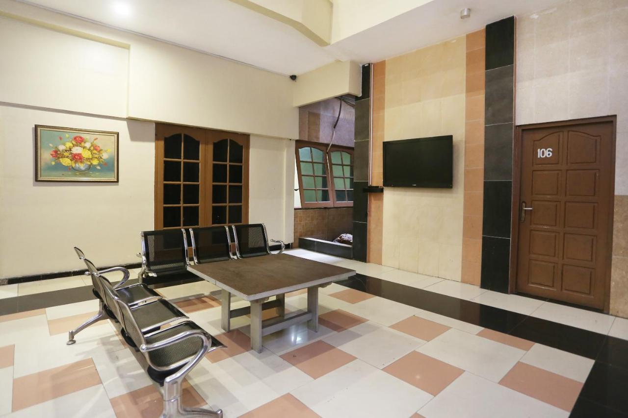 Spot On 2358 Aster Homestay Melati Bagian luar foto