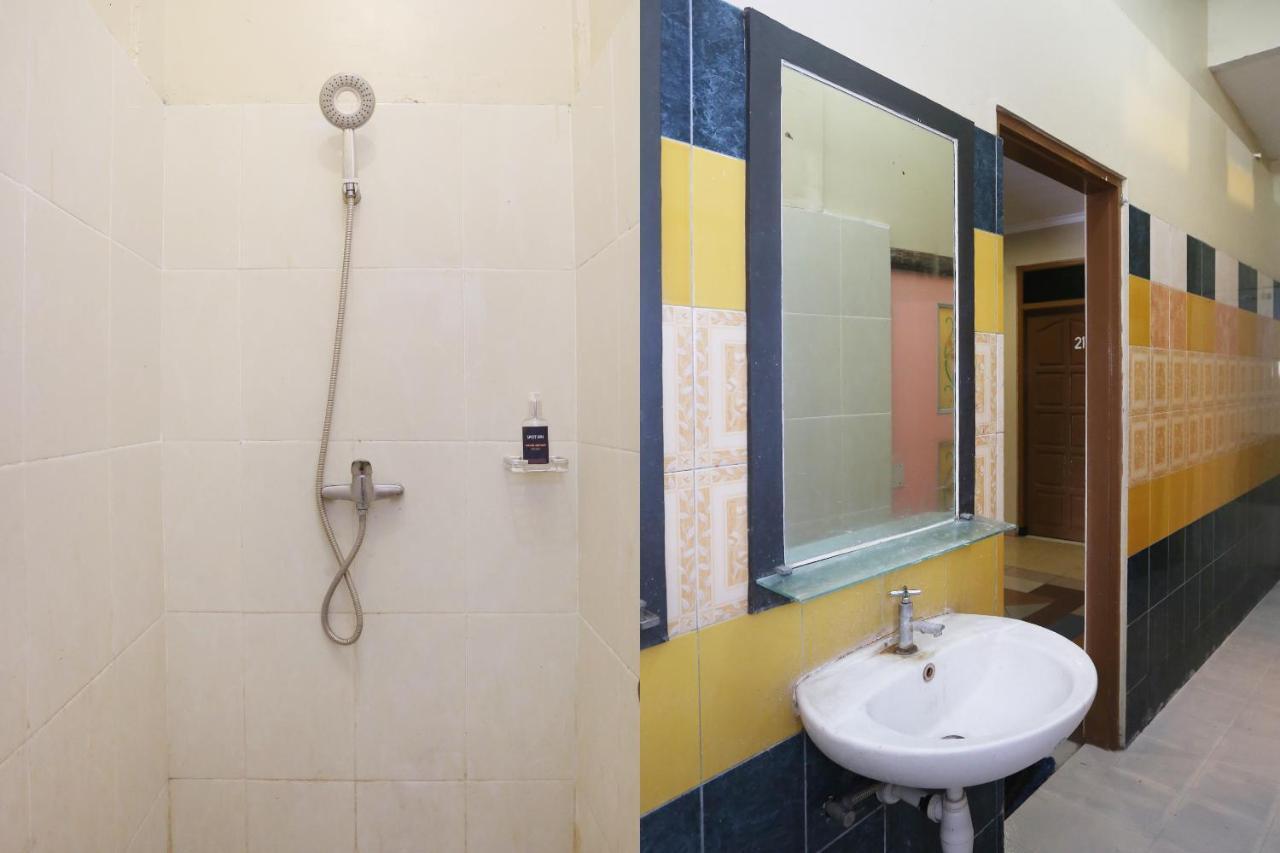 Spot On 2358 Aster Homestay Melati Bagian luar foto