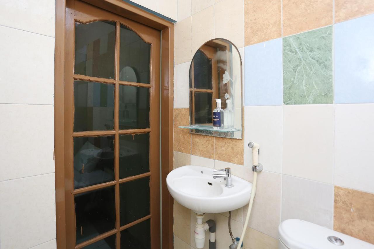 Spot On 2358 Aster Homestay Melati Bagian luar foto