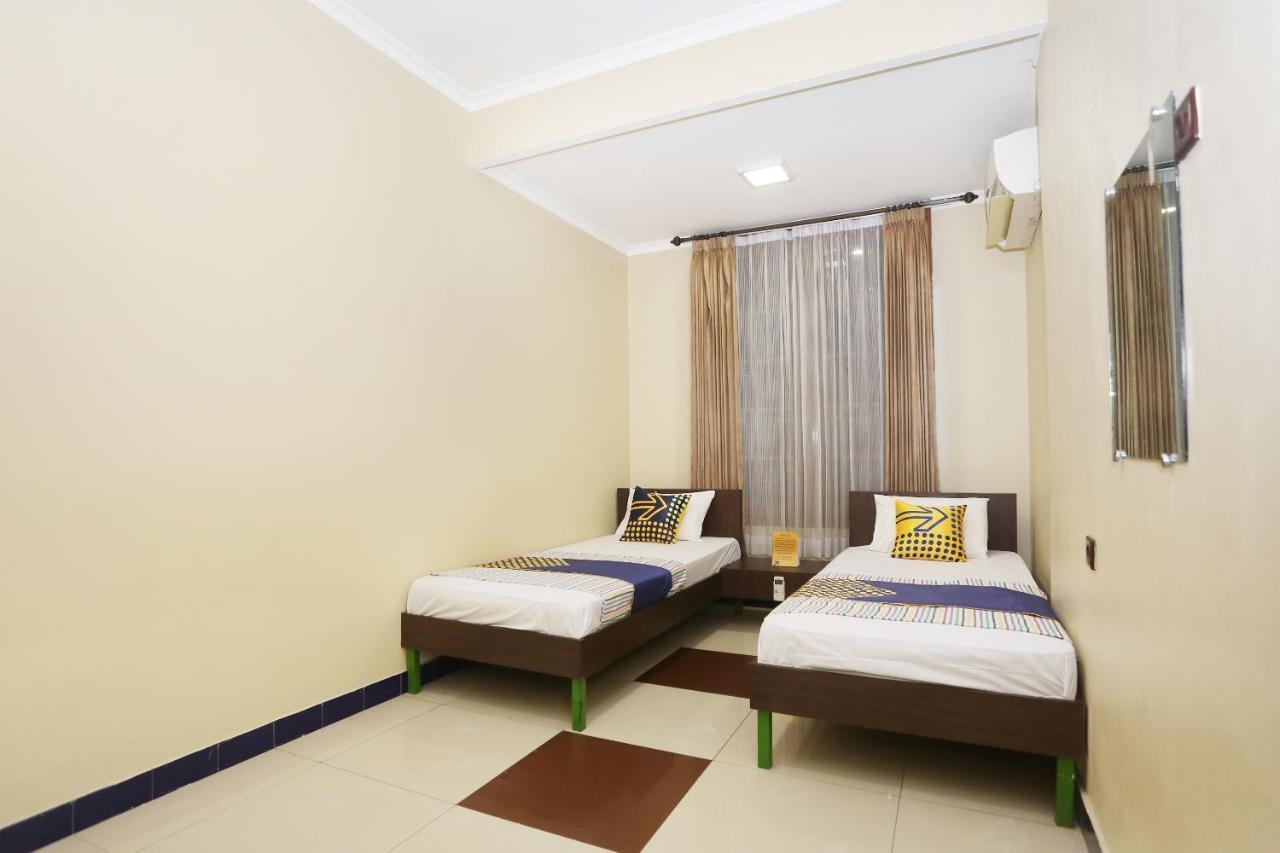 Spot On 2358 Aster Homestay Melati Bagian luar foto