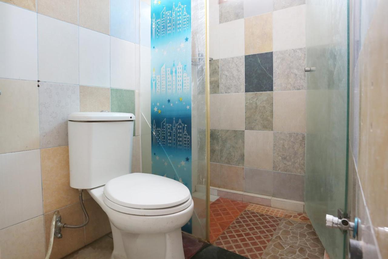 Spot On 2358 Aster Homestay Melati Bagian luar foto
