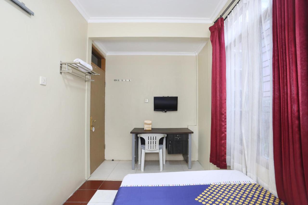 Spot On 2358 Aster Homestay Melati Bagian luar foto
