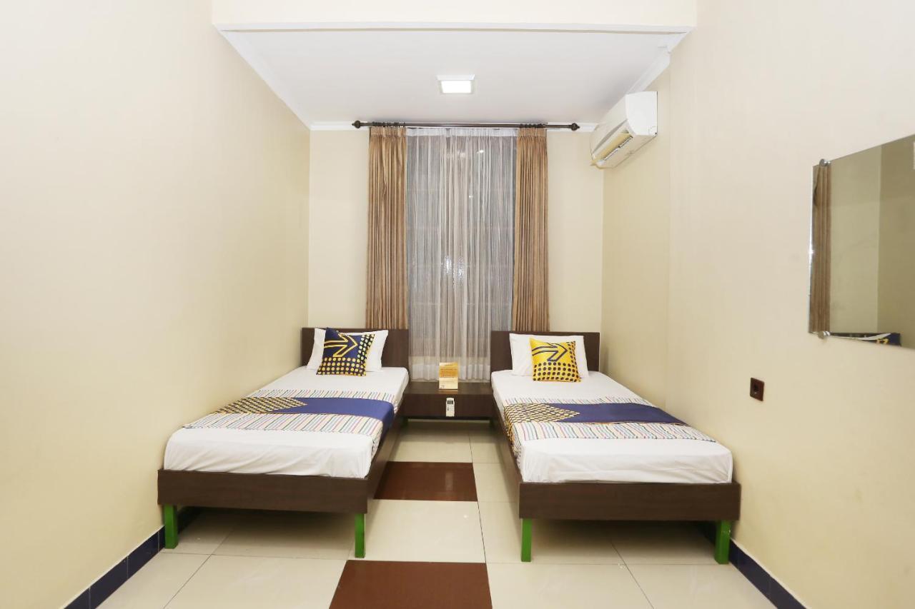 Spot On 2358 Aster Homestay Melati Bagian luar foto